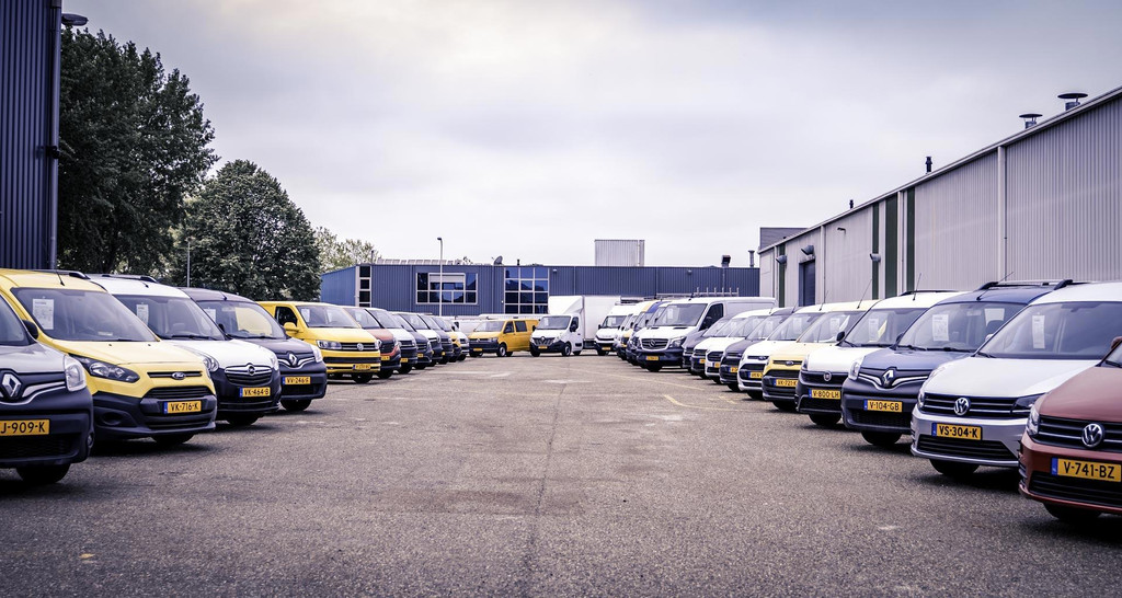 Citroen BERLINGO 1.2 PureTech 110PK S&S L1 / App Connect / Multi stuur / Cruise 21
