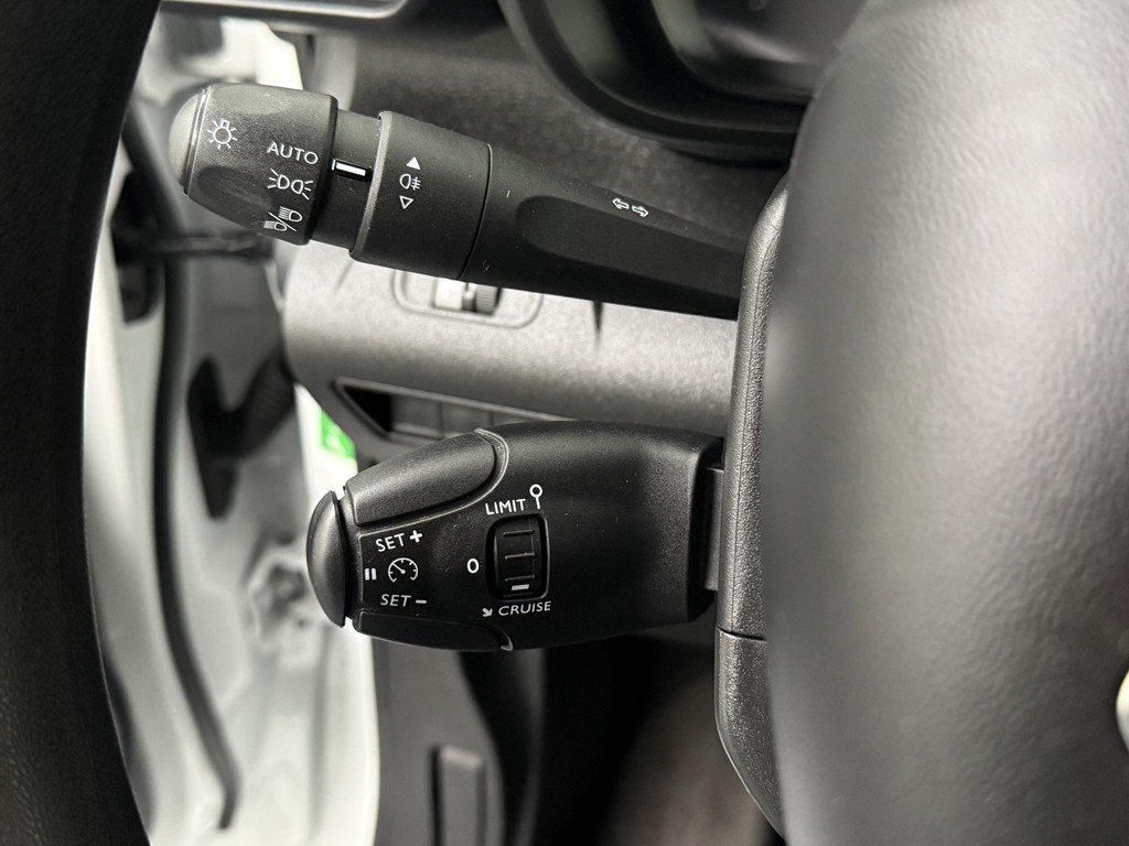 Citroen Berlingo 1.2 PureTech Benzine | 3-Persoons | Airco | Cruise | Camera | Multimedia 15