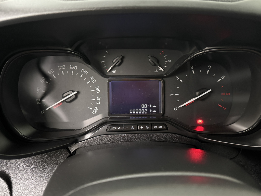 Citroen Berlingo 1.2 PureTech Benzine | 3-Persoons | Airco | Cruise | Camera | Multimedia 9