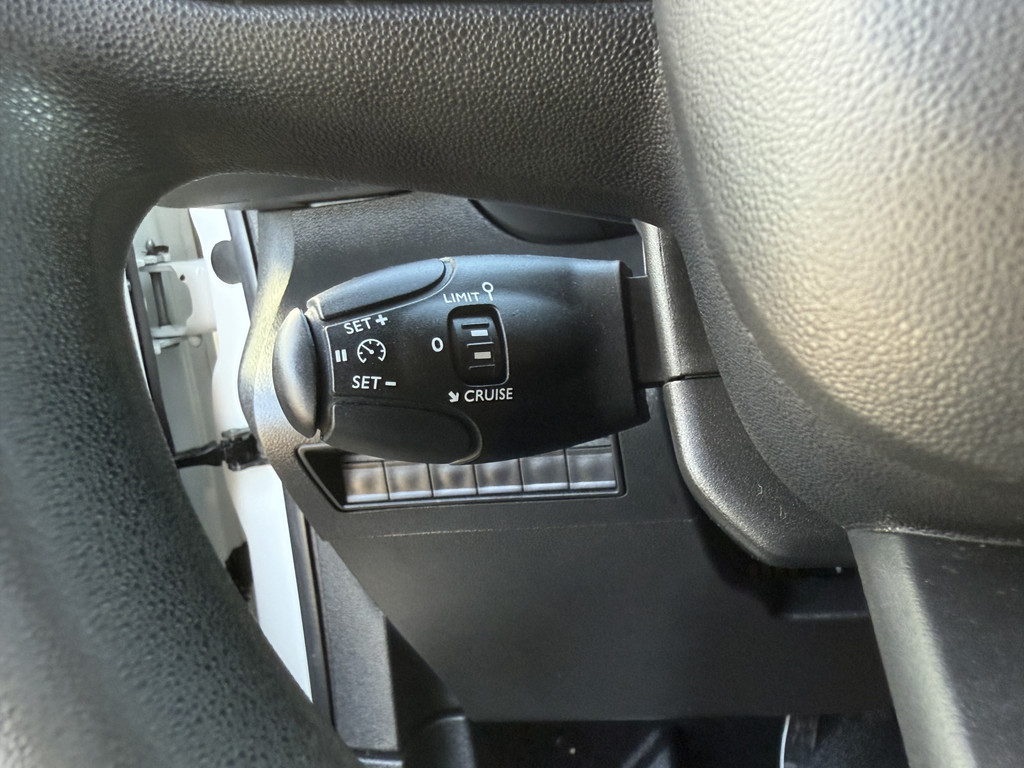 Citroen Berlingo 1.5 BlueHDI 102 PK / L2H1 / 1e EIG. / IMPERIAAL / TREKHAAK / INRICHTING / AIRCO / CRUISE / CAMERA 12