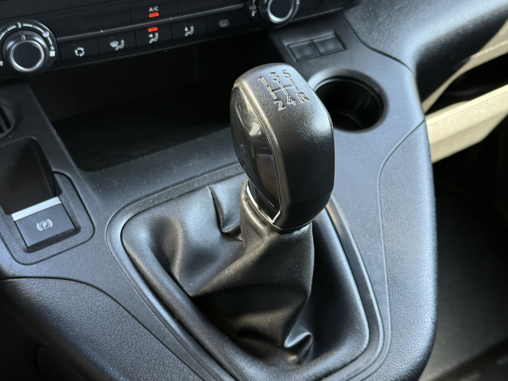 Citroen Berlingo 1.5 BlueHDI 102 PK / L2H1 / 1e EIG. / IMPERIAAL / TREKHAAK / INRICHTING / AIRCO / CRUISE / CAMERA 19