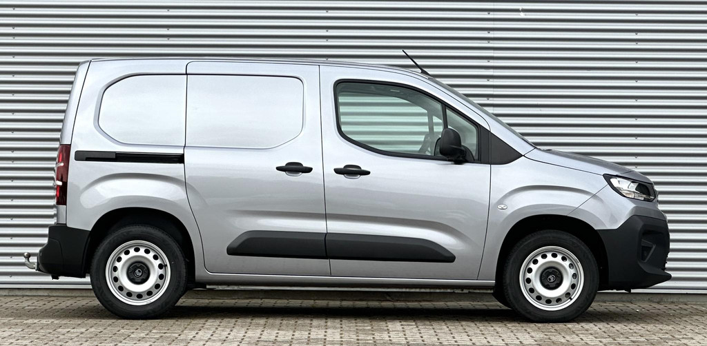 Citroen Berlingo 1.5 BlueHDI NIEUW MODEL! Automaat 130PK 3 zits trekhaak 8