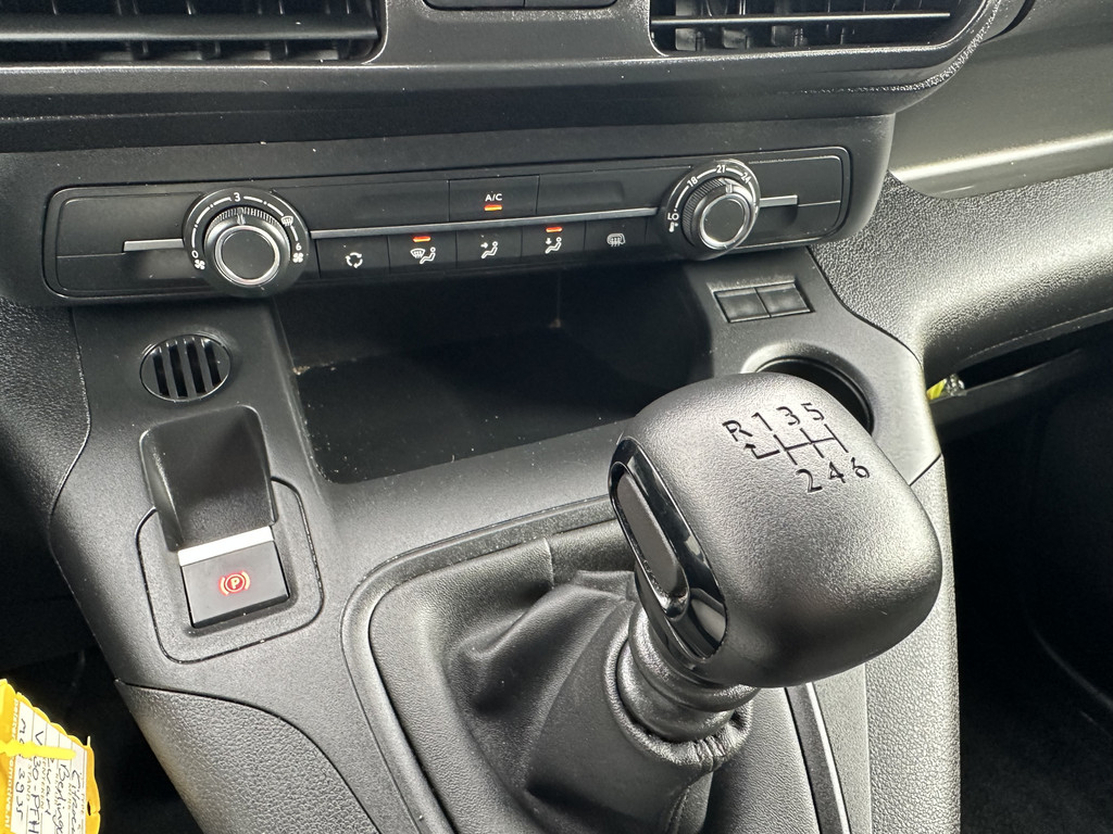 Citroen Berlingo 1.5 Hdi 102 PK / L1H1 / !! 6.491 KM !! / BIJRIJDERSBANK / CRUISE / AIRCO / APPLE CARPLAY / ANDROID AUTO 15