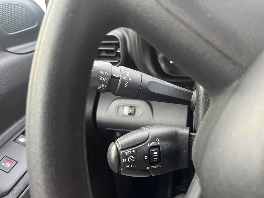 Citroen Berlingo 1.6 BlueHDI 99PK Club / App connect / 3 zits / PDC / Cruise 13