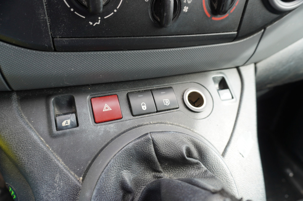 Citroen Berlingo 1.6 HDI - Airco - Cruise - Trekhaak - â¬2.950,- Excl. 9