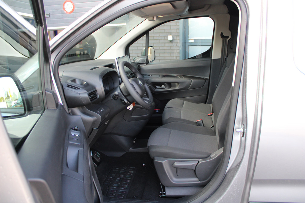 Citroen Berlingo 3 seater 1.5 BlueHDi 100 S&S L1 Airco, Cruise control, Apple Carplay/Android auto, Bluetooth handsfree, Audio/DAB Achterdeuren 11