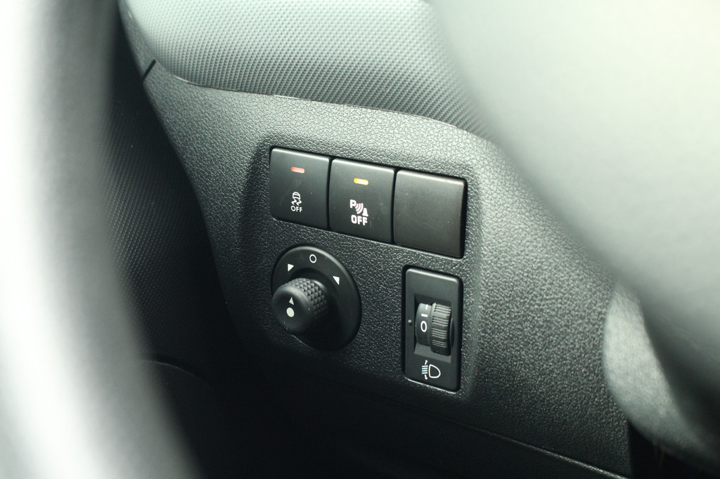 Citroen Berlingo 1.6 BlueHDI 75pk Club | Airco | PDC Achter | Elektr. Ramen | Lease 166,- p/m 16
