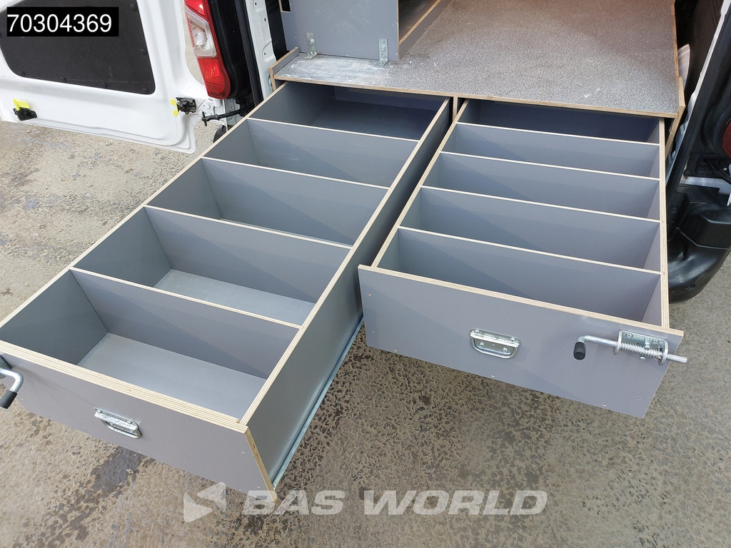 Citroen Berlingo 110PK Emissievrij Automaat Benzine L1H1 Navi Airco Cruise Parkeersensoren Imperiaal L1 Kompakt Airco Cruise control 10