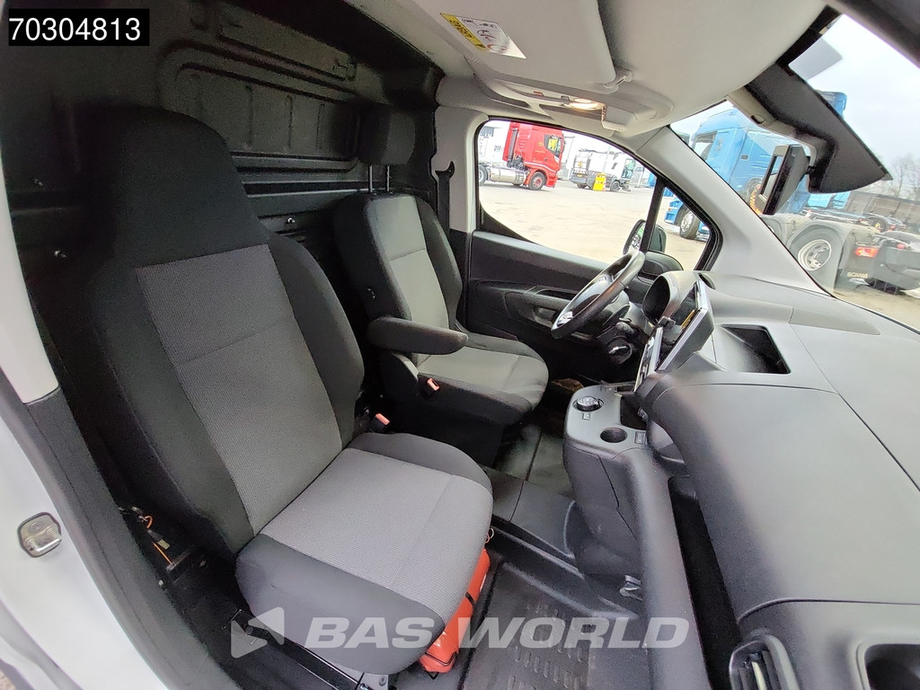 Citroen Berlingo 130pk Emissievrij Automaat Benzine L1H1 Airco Cruise Camera Parkeersensoren Imperiaal Werkplaatsinrichting Euro6 L1 Kompakt Airco Cruise control 12