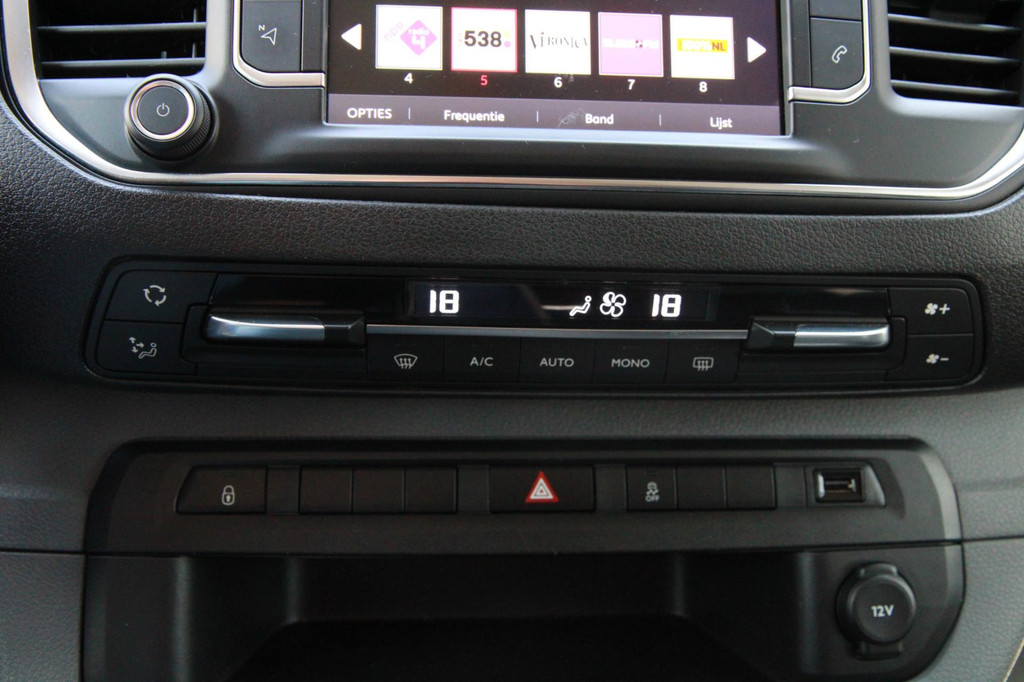 Citroen JUMPY 2.0 BlueHDI 122PK Business L3H1 DC / 5 pers / Dubbel cabine / Trekhaak / Navi 18