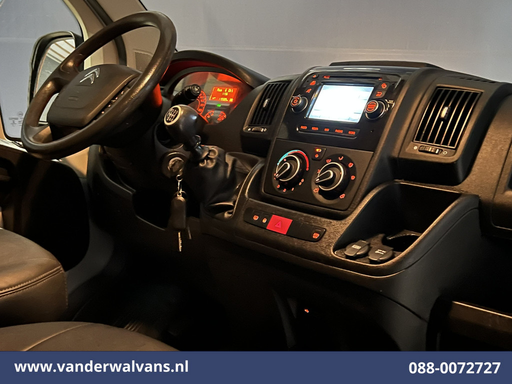 Citroen Jumper 2.0 BlueHDi 164pk L2H2 Euro6 Airco | Imperiaal | Navigatie | 2500kg Trekhaak | Camera | Cruisecontrol Parkeersensoren, Bijrijdersbank 14