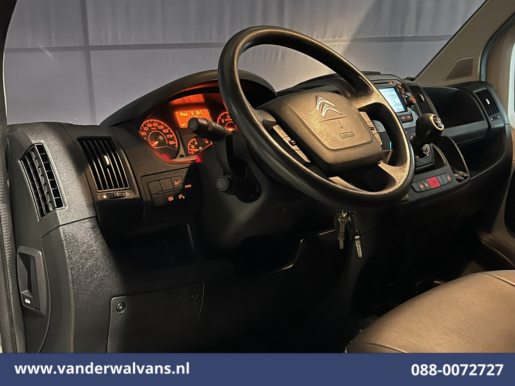 Citroen Jumper 2.0 BlueHDi 164pk L2H2 Euro6 Airco | Imperiaal | Navigatie | 2500kg Trekhaak | Camera | Cruisecontrol Parkeersensoren, Bijrijdersbank 15
