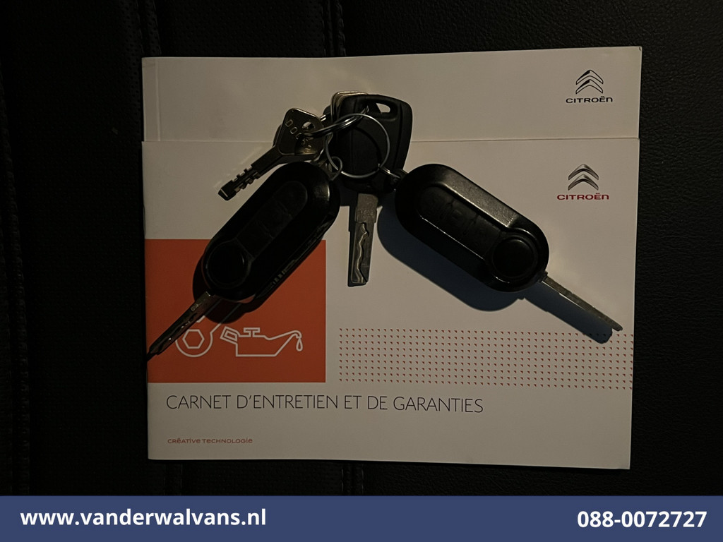 Citroen Jumper 2.0 BlueHDi 164pk L2H2 Euro6 Airco | Imperiaal | Navigatie | 2500kg Trekhaak | Camera | Cruisecontrol Parkeersensoren, Bijrijdersbank 21
