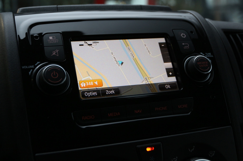 Citroen Jumper 2.2 BlueHDi 140 | DC | L2H2 | 3t trekgewicht | Navi | Camera | Cruise | Airco.. 10