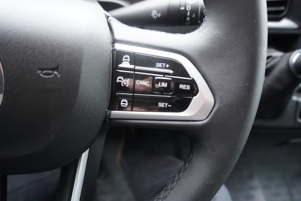 Citroen Jumper 2.2 BlueHDi 140PK S&S L2H2 3.5t Automaat Nr. V121 | Climate | Cruise | Navi | 360 Camera | Blis 21