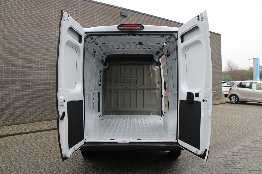 Citroen Jumper 2.2 BlueHDi 140 S&S L2H2 3.5t Automaat uit voorraad leverbaar! Navigatie, Camera, Parkeersensoren, verzwaarde veren, 11