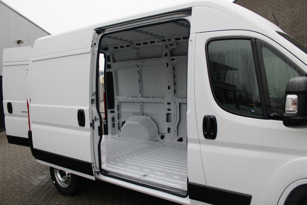 Citroen Jumper 2.2 BlueHDi 140 S&S L2H2 3.5t Automaat uit voorraad leverbaar! Navigatie, Camera, Parkeersensoren, verzwaarde veren, 12