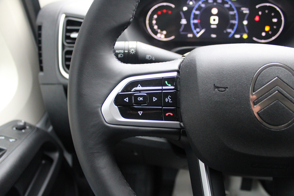 Citroen Jumper 2.2 BlueHDi 140 S&S L2H2 3.5t Automaat uit voorraad leverbaar! Navigatie, Camera, Parkeersensoren, verzwaarde veren, 17