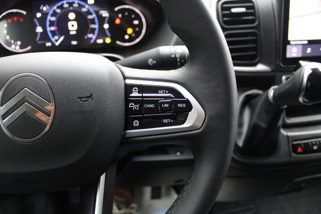 Citroen Jumper 2.2 BlueHDi 140 S&S L2H2 3.5t Automaat uit voorraad leverbaar! Navigatie, Camera, Parkeersensoren, verzwaarde veren, 19