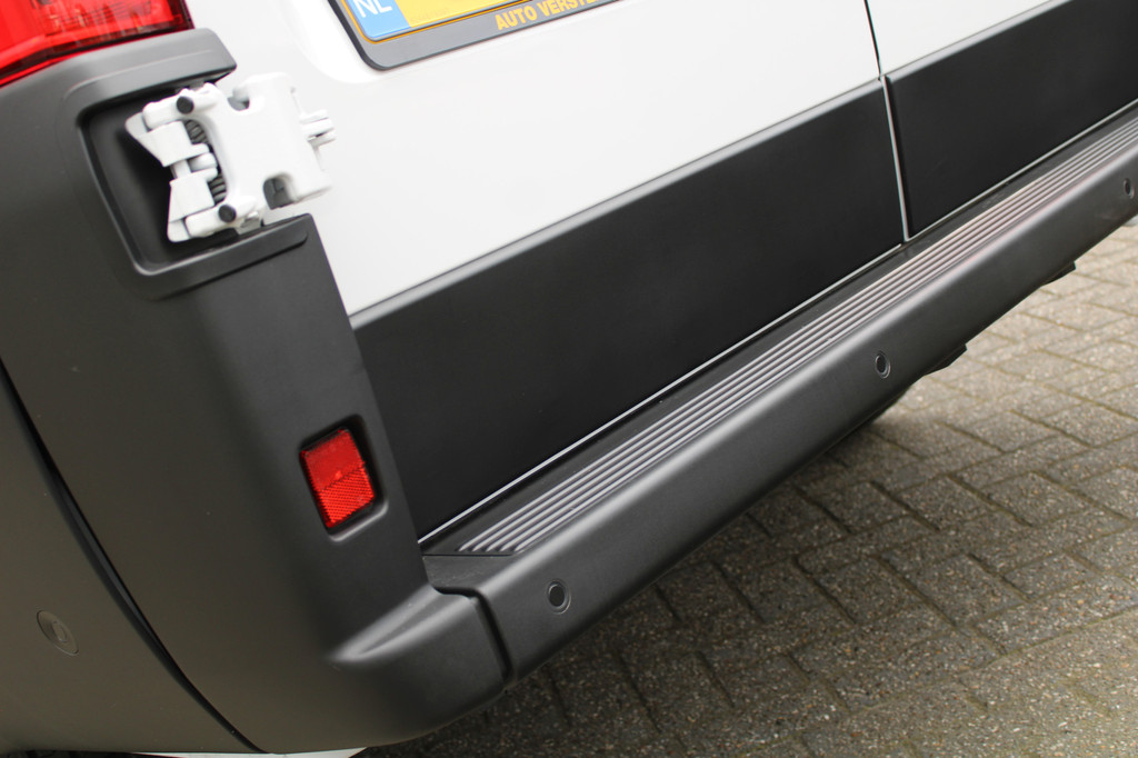 Citroen Jumper 2.2 BlueHDi 140 S&S L2H2 3.5t Automaat uit voorraad leverbaar! Navigatie, Camera, Parkeersensoren, verzwaarde veren, 9