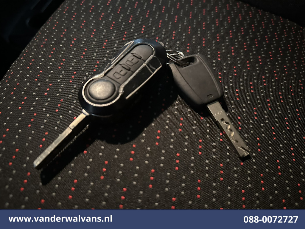 Citroen Jumper 2.2 BlueHDi 141pk Bakwagen Laadklep 920 kg Euro6 Airco | Camera | Cruisecontrol Bijrijdersbank 16