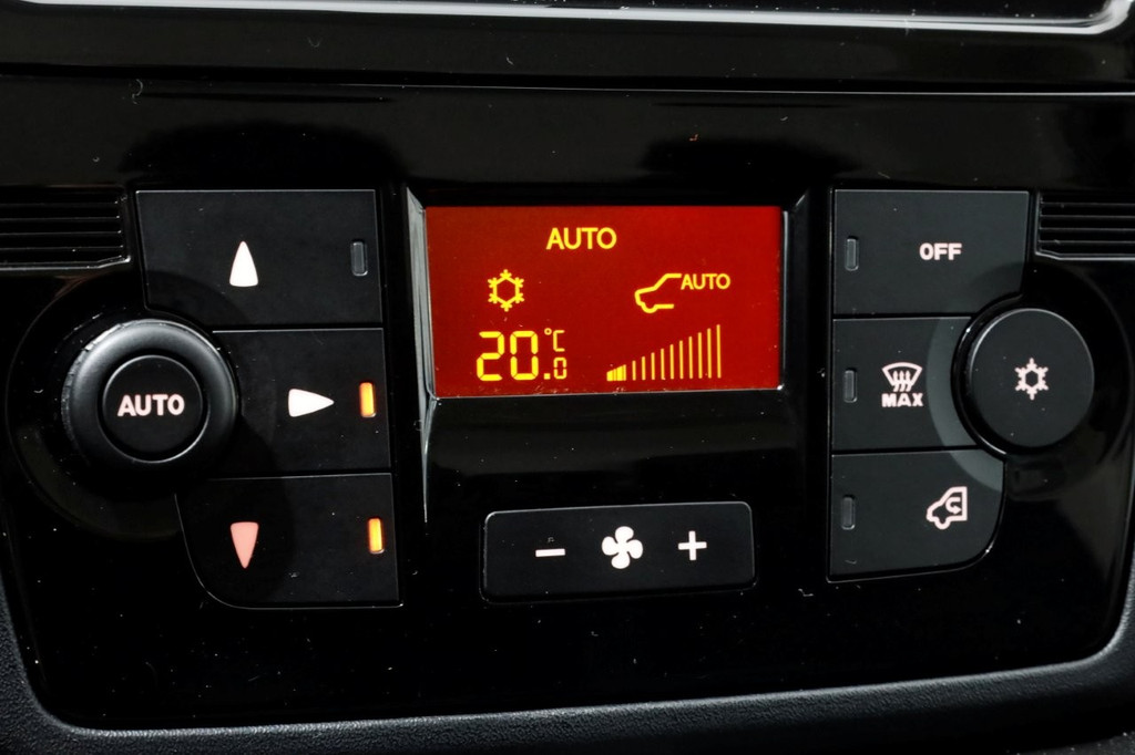 Citroen Jumper 2.2 BlueHDi 165pk L4H2 Airco/Navi/Camera 06-2024 19