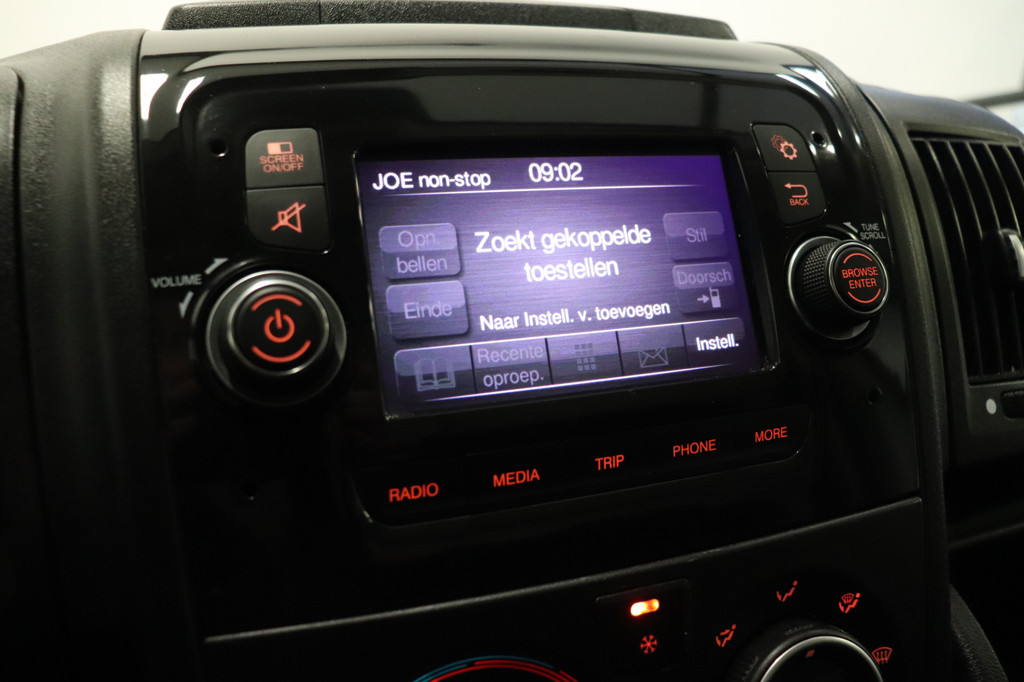 Citroen Jumper 2.2 BlueHDi L2H2 EURO 6 - Airco - Cruise - Sidebars - € 16.950,- Excl. 9