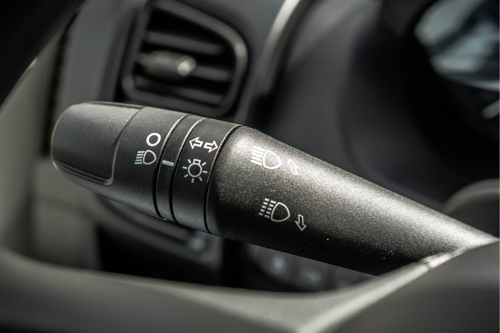 Citroen Jumper 2.2 BlueHDi L4H3 | Nieuwstaat | 140 PK | Camera | Cruise | Airco | Lane Assist 18