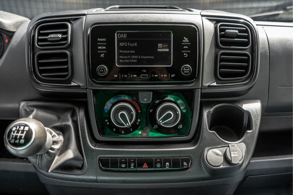 Citroen Jumper 2.2 BlueHDi L4H3 | Nieuwstaat | 140 PK | Camera | Cruise | Airco | Lane Assist 20