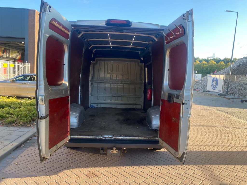 Citroen Jumper 30 2.2 HDI L2H2 * 2015 * Euro5 * Airco * Navigatie * 3Zits * 187.432 KM NAP * 6bak * 96KW=131 * NAP * 2xSleutsl * 12