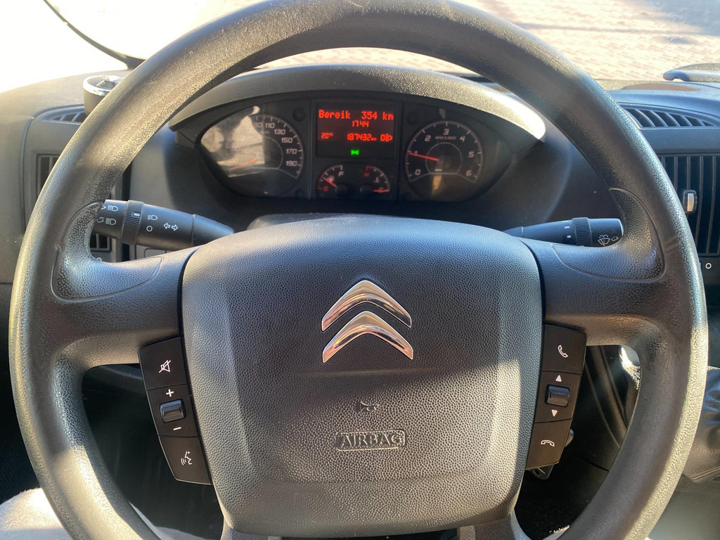 Citroen Jumper 30 2.2 HDI L2H2 * 2015 * Euro5 * Airco * Navigatie * 3Zits * 187.432 KM NAP * 6bak * 96KW=131 * NAP * 2xSleutsl * 8