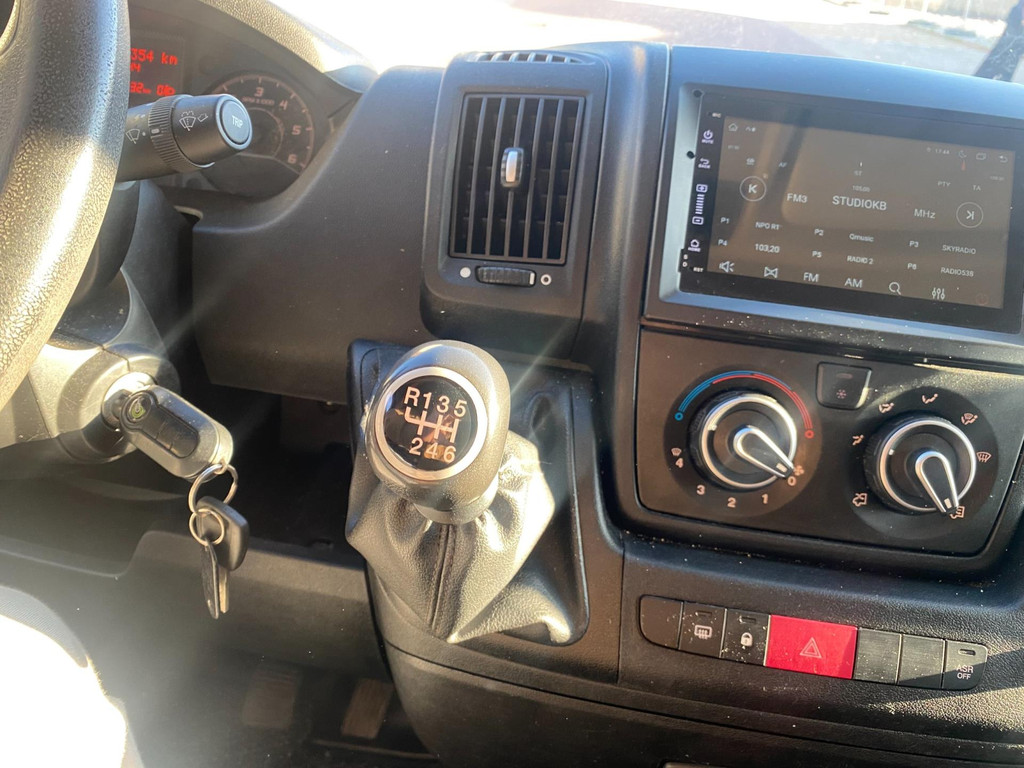 Citroen Jumper 30 2.2 HDI L2H2 * 2015 * Euro5 * Airco * Navigatie * 3Zits * 187.432 KM NAP * 6bak * 96KW=131 * NAP * 2xSleutsl * 9