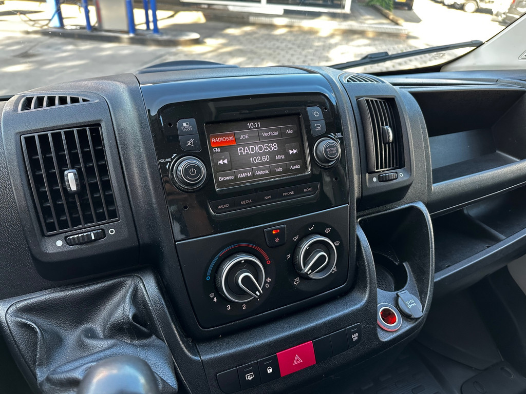 Citroen Jumper 35 2.0 BlueHDi L3 bakwagen met laadklep en zijdeur, AIRCO|CRUISE|DRIE ZITPL|NAVIGATIE|EURO6|1e EIGENAAR 18