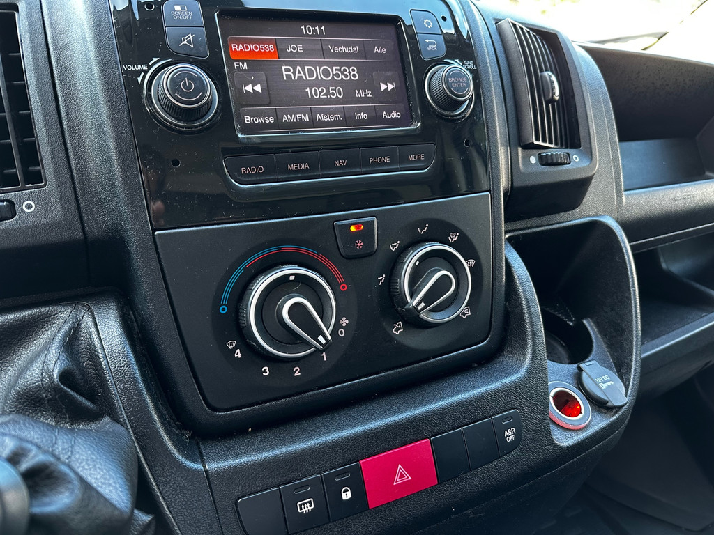 Citroen Jumper 35 2.0 BlueHDi L3 bakwagen met laadklep en zijdeur, AIRCO|CRUISE|DRIE ZITPL|NAVIGATIE|EURO6|1e EIGENAAR 20