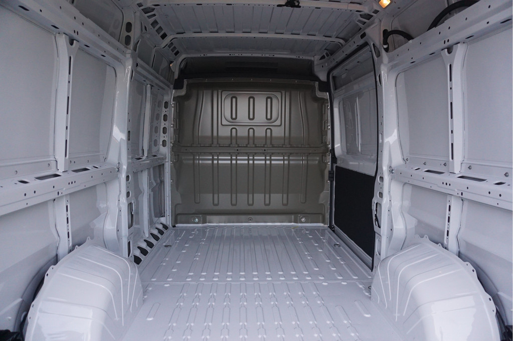 Citroen Jumper 35 2.2 140PK EAT8 Automaat L2H2 BPM VRIJ!! 10 Navi, Clima, Camera, ACC LED, 270º Deur!! NR. J104* 8