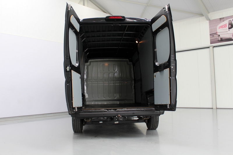 Citroen Jumper 35 2.2 BlueHDi 140 L3H2 Control 141PK, RIJKLAAR | CAMERA | TREKHAAK | 3 PERSOONS | CARPLAY 20