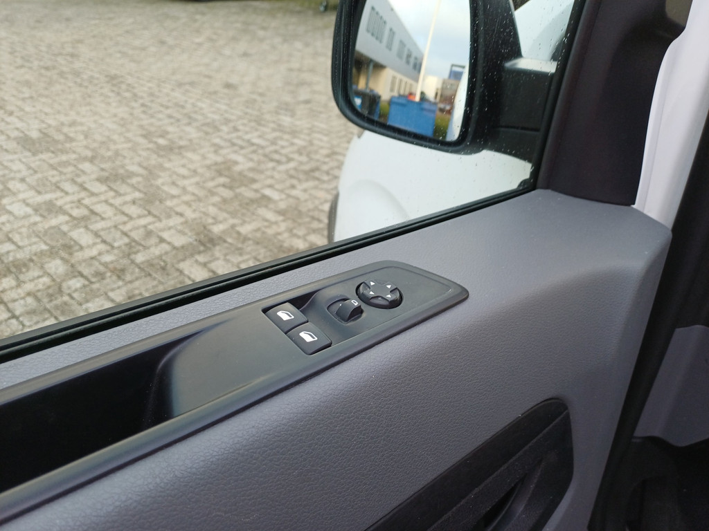 Citroen Jumpy 1.5 BlueHDI 100 6BAK/AIRCO/CRUISE/PDC/SCHADE 17