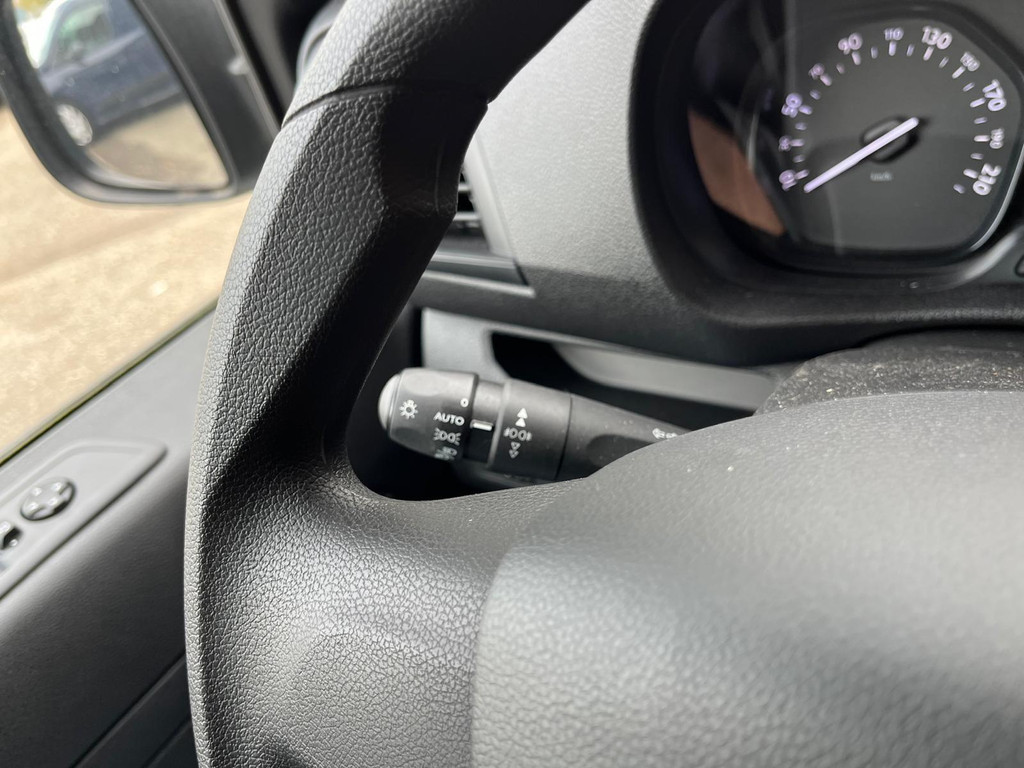 Citroen Jumpy 1.5 BlueHDI 100PK L3 / Rijklaar / Camera / Navi / 3 zits / App connect 18