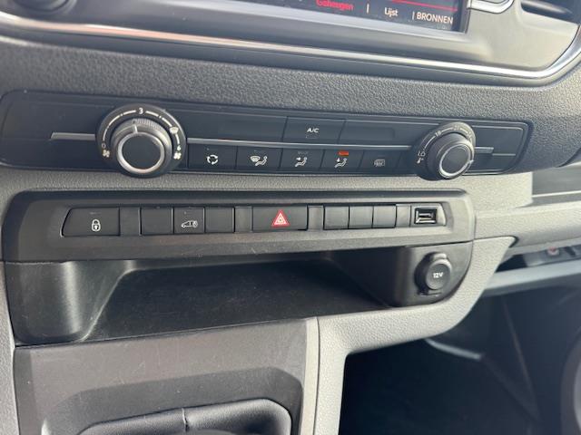 Citroen Jumpy 1.5 BlueHDI 100 XS Club, 19, navi, trekhaak, pdc, 3-zits, 135000 km ! 11