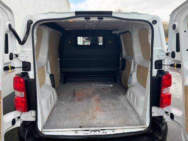 Citroen Jumpy 1.5 BlueHDI 100 XS Club, 19, navi, trekhaak, pdc, 3-zits, 135000 km ! 17