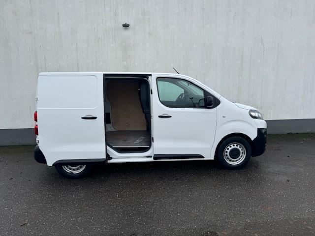Citroen Jumpy 1.5 BlueHDI 100 XS Club, 19, navi, trekhaak, pdc, 3-zits, 135000 km ! 21
