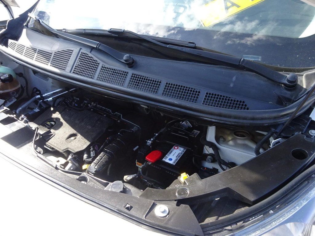 Citroen Jumpy 1.5 BlueHDI EU6 100 PK MEDIUM L2 AC 3 ZITS 9