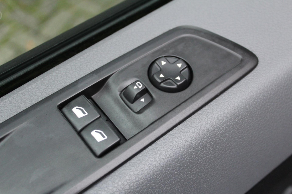 Citroen Jumpy 1.6 BlueHDI 95 Comfort M S&S 95PK | AUTOMAAT | Airco | Cruise Control | Inbouw | PDC V+A 16