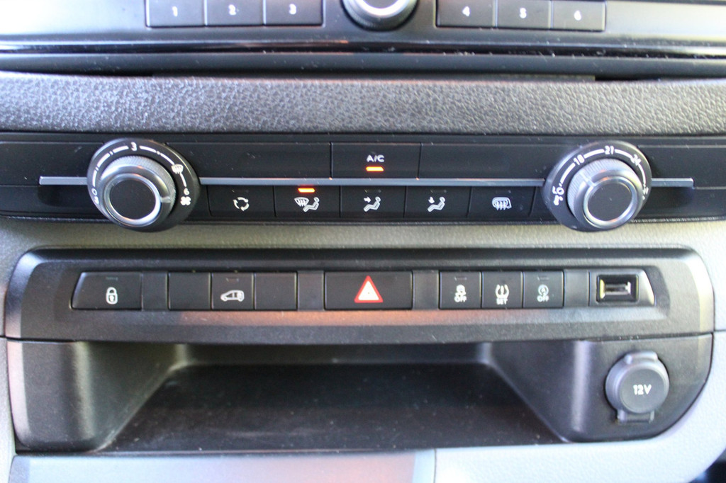 Citroen Jumpy 2.0 BlueHDI 120 Club M S&S 120PK | Trekhaak | Airco | Betimmering | Parkeersensoren 18