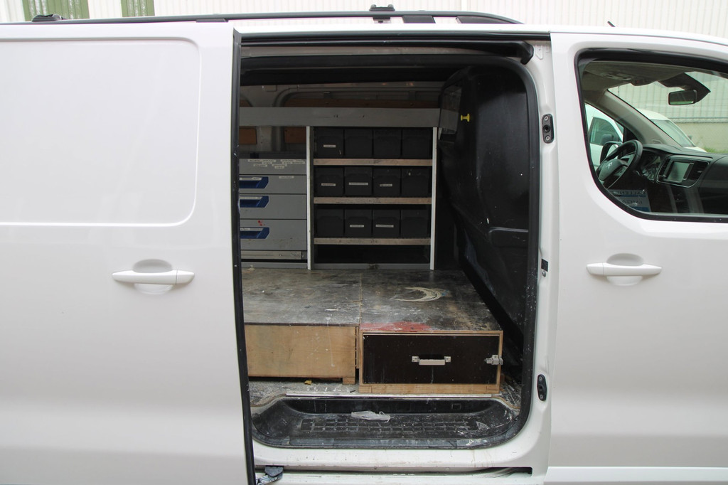 Citroen Jumpy 2.0 BlueHDI 120PK Driver / Trekhaak / App connect / 3 zits 8