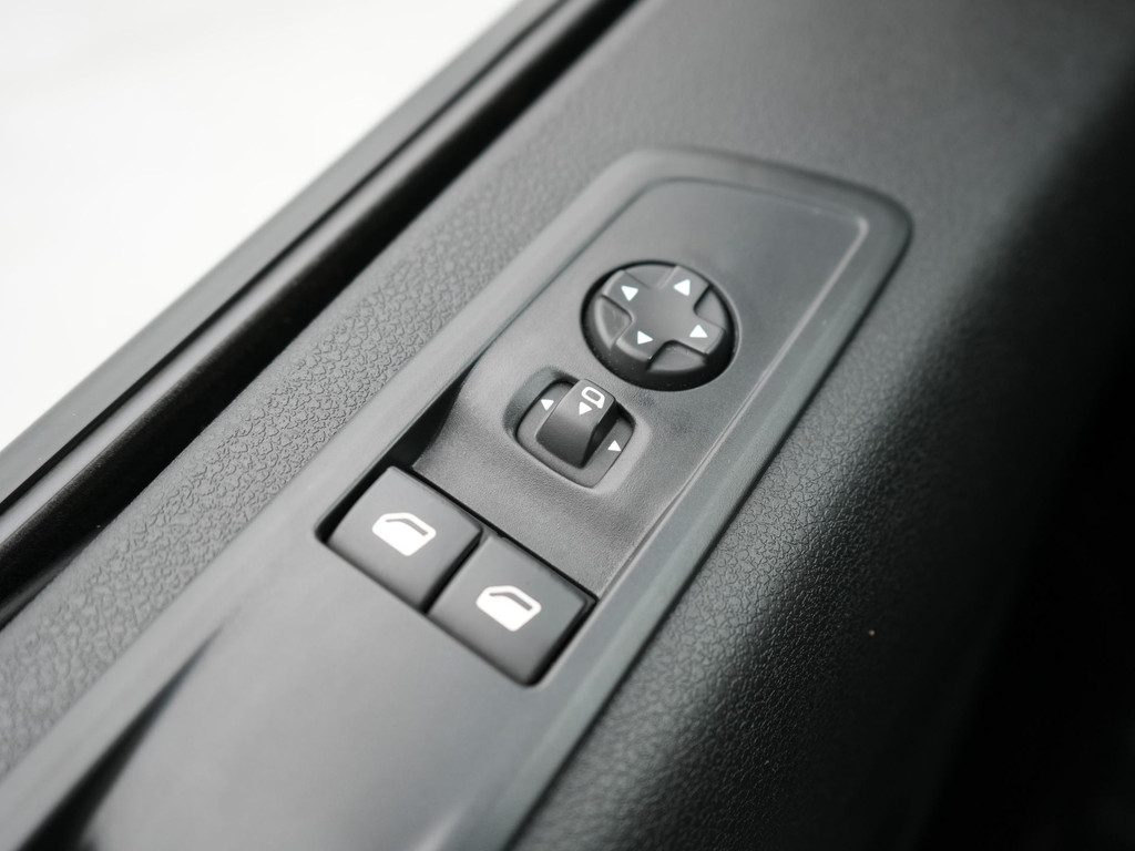 Citroen Jumpy 2.0 BlueHDI 145 L2 16