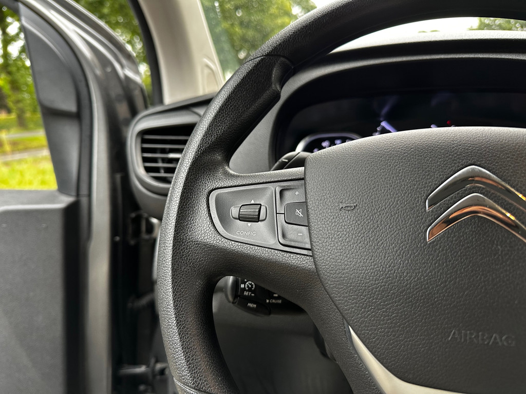 Citroen Jumpy 2.0 BlueHDI 145 PK L2, ADAPTIEVE Cruise control, achteruitrijcamera, navigatie, cruise control, 1e EIG, Dealer 17