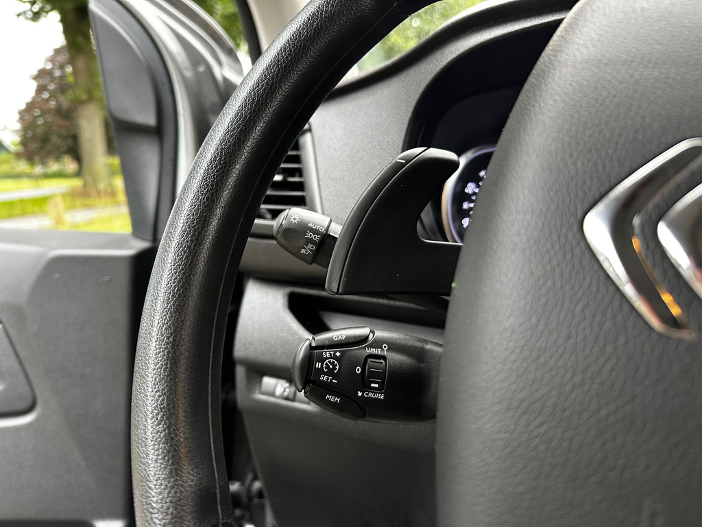 Citroen Jumpy 2.0 BlueHDI 145 PK L2, ADAPTIEVE Cruise control, achteruitrijcamera, navigatie, cruise control, 1e EIG, Dealer 19