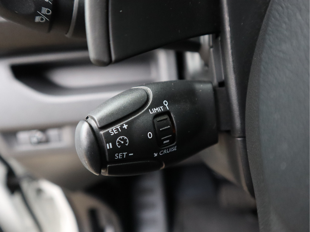 Citroen Jumpy 2.0 BlueHDI 177pk Euro 6 Automaat L2 Lang - Navi - Camera - Stoelverwarming 12