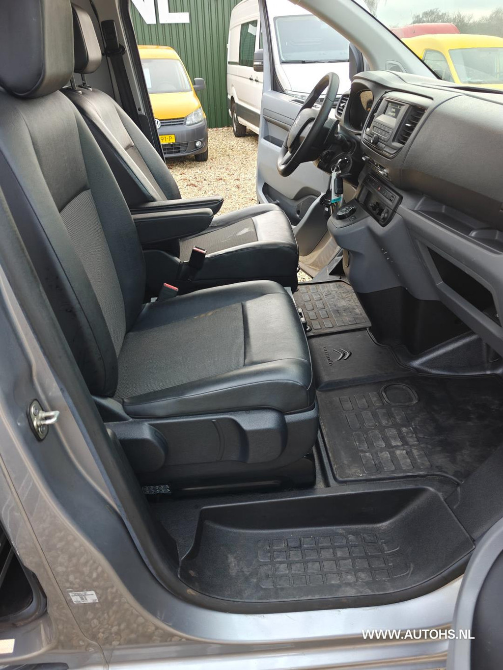 Citroen Jumpy 2.0 BlueHDI 180 PK AUTOMAAT , 1e Eig Ex overheid. Euro 6 , lengte 2 , honden inrichting , 20
